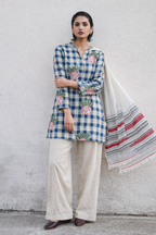 Neel Gulab Kurta